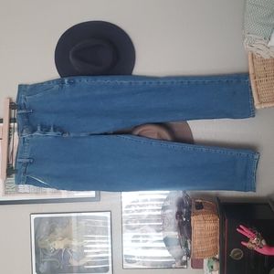 Old Navy Sky-Hi Straight Jeans